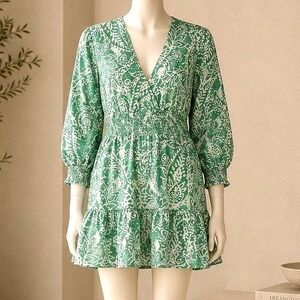 Zara Green Paisley Smocked Mini Dress Medium Festival Preppy Beach Resort Pool
